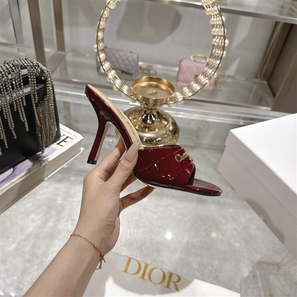 20251128184321171 250